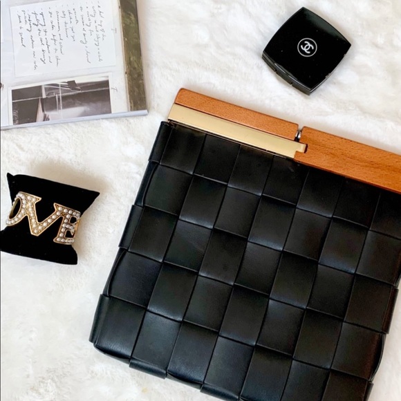 RARE SOLD OUT** Wood intrecciato leather clutch - Picture 4 of 10